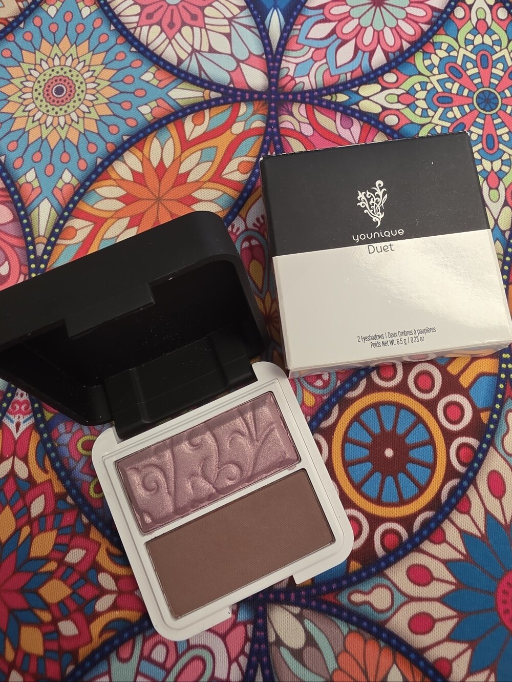 Younique Duet Eyeshadow - One And The Same